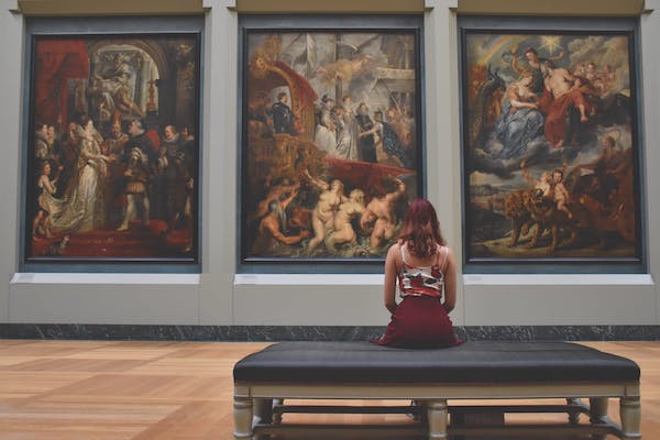 museum visit with friend